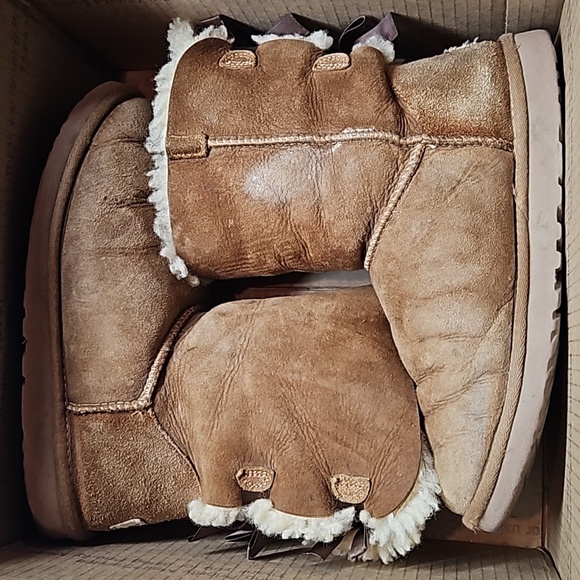 Australia UGG Boots - Picture 8 of 9